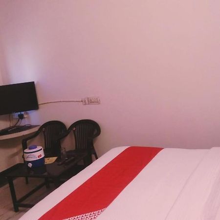 Hotel Rajkamal International Udaipur Buitenkant foto