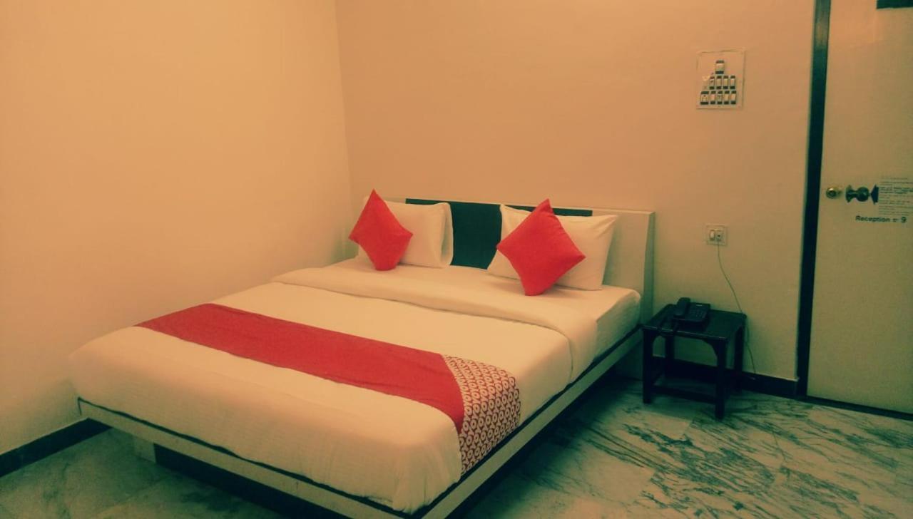 Hotel Rajkamal International Udaipur Buitenkant foto
